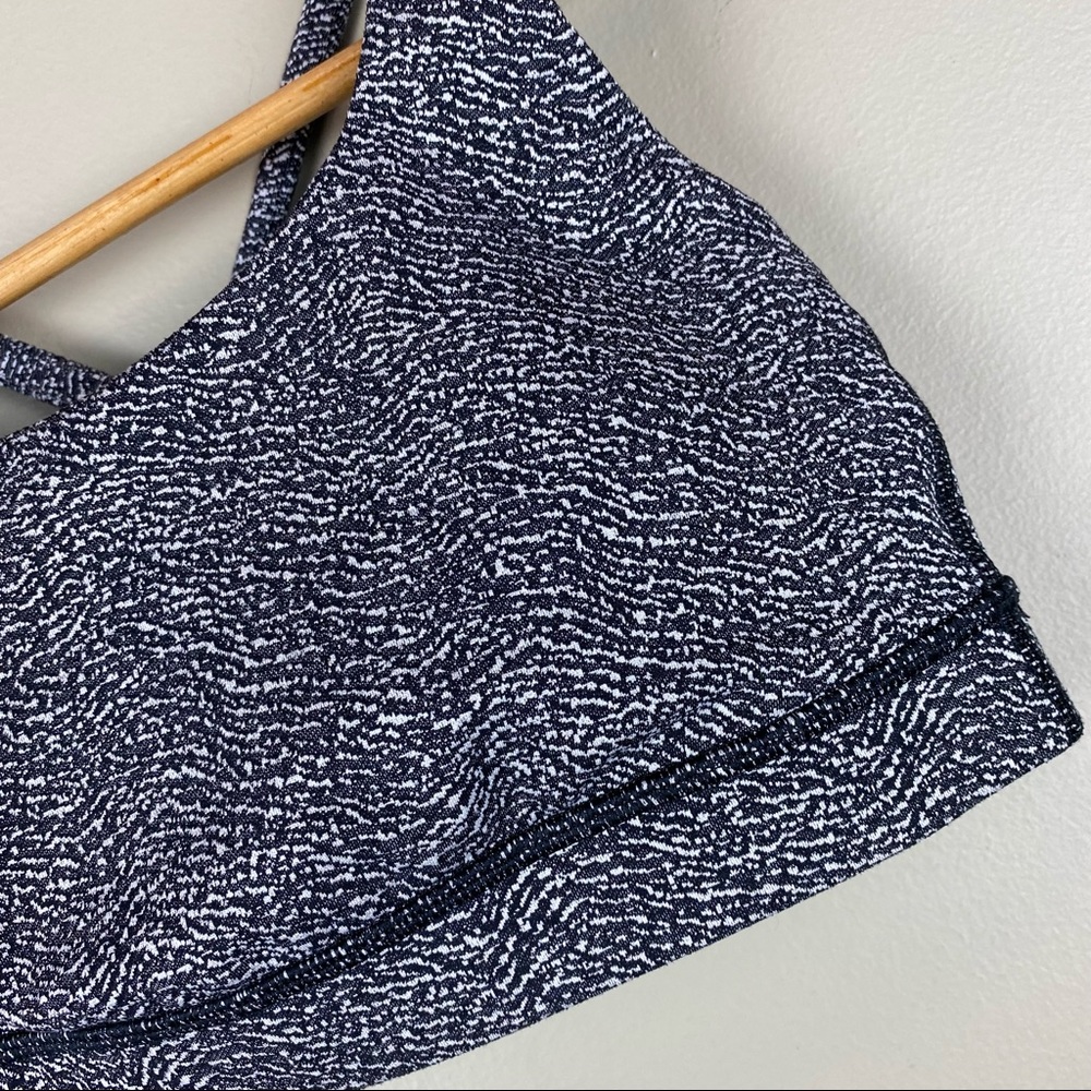 Lululemon Energy Bra Power Luxtreme Ripple Jacquard Black White - Picture 4 of 8